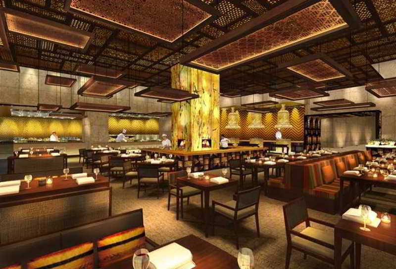 Hilton Jaipur Hotel Luaran gambar The interior of the restaurant